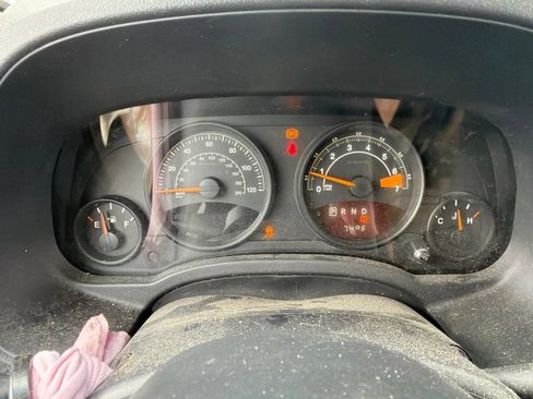 Used 2015 Jeep Patriot High Altitude AWD/4WD image 9