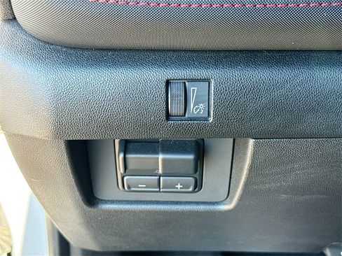 Used 2024 Chevrolet Colorado Z71 w/ Advanced Trailering Package image 10