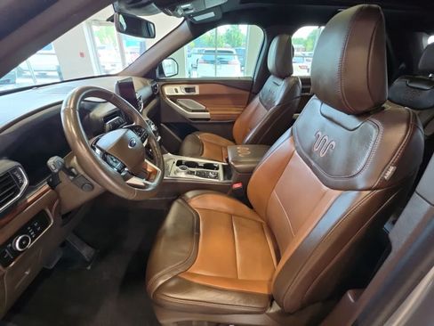 Used 2024 Ford Explorer King Ranch w/ Technology Package AWD/4WD image 22