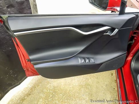 Used 2018 Tesla Model S 100D image 22