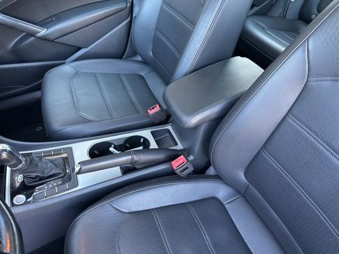 Used 2019 Volkswagen Passat 2.0T Wolfsburg image 27