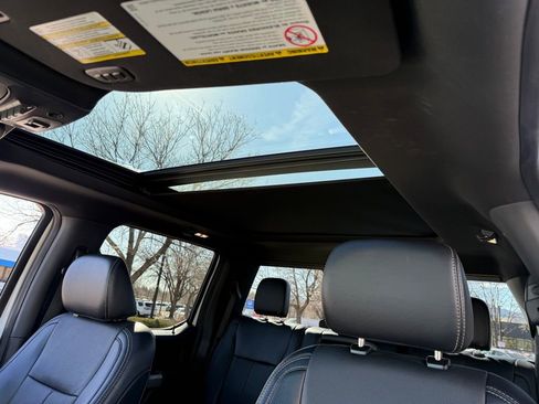 Used 2022 Ford F350 Lariat w/ Tremor Off-Road Package image 36