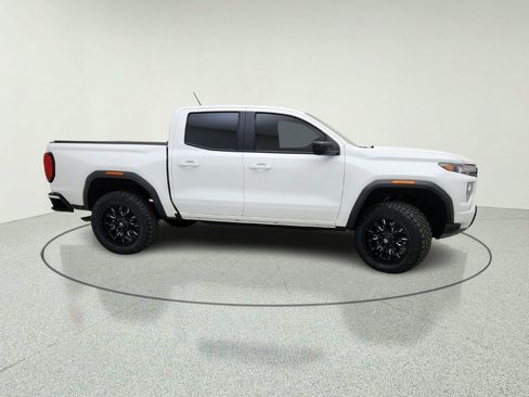 Used 2025 GMC Canyon AT4 w/ Technology Plus Package AWD/4WD image 6