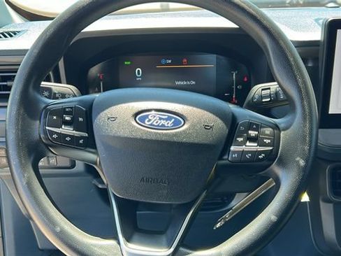 Certified 2025 Ford Maverick XL FWD image 19
