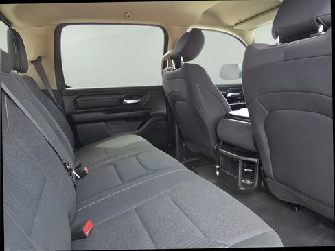 Used 2020 RAM 1500 Tradesman w/ SXT Appearance Group AWD/4WD image 18