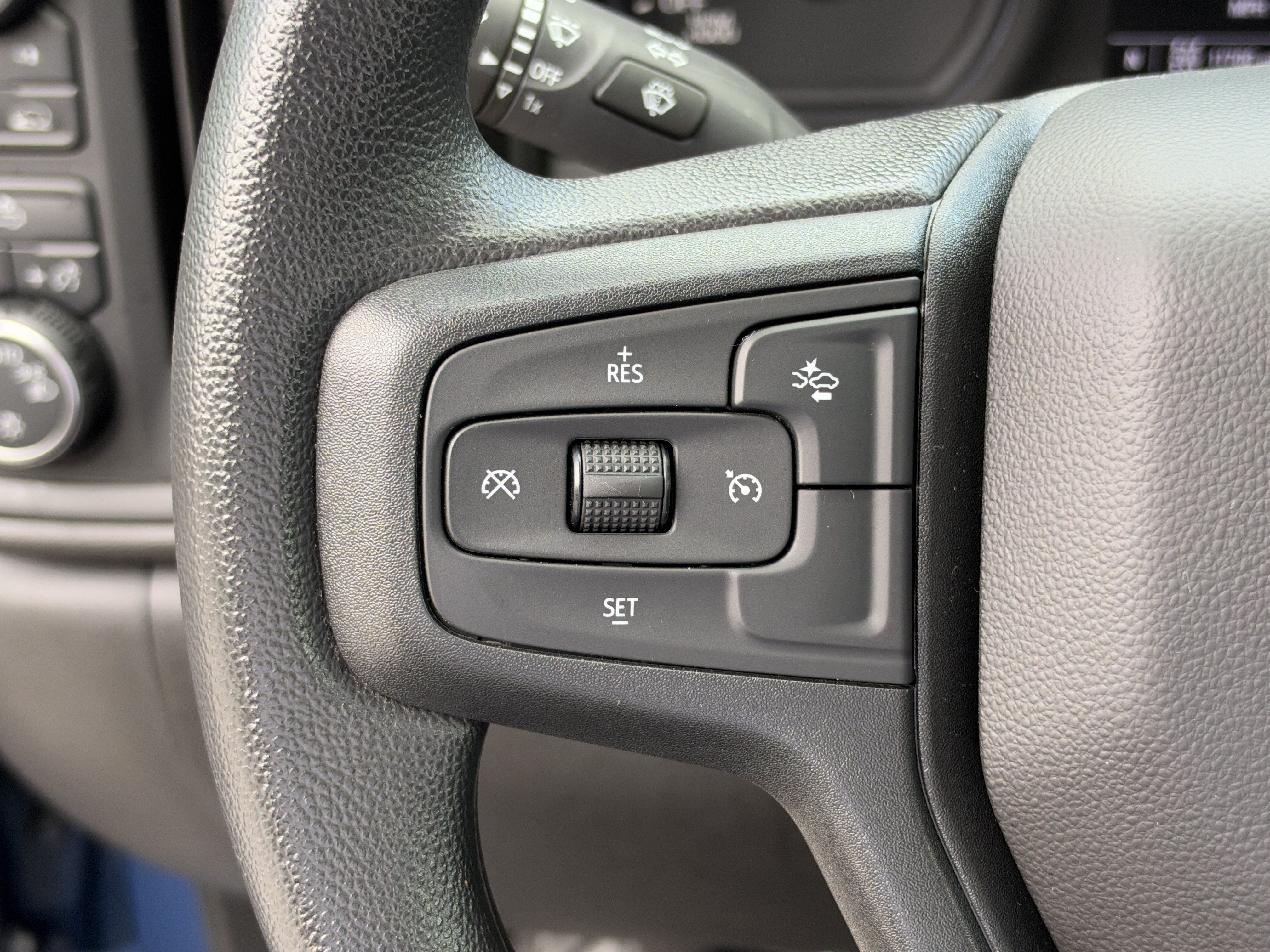 Used 2024 Chevrolet Silverado 1500 Custom w/ Turbomax Blackout Package AWD/4WD image 29
