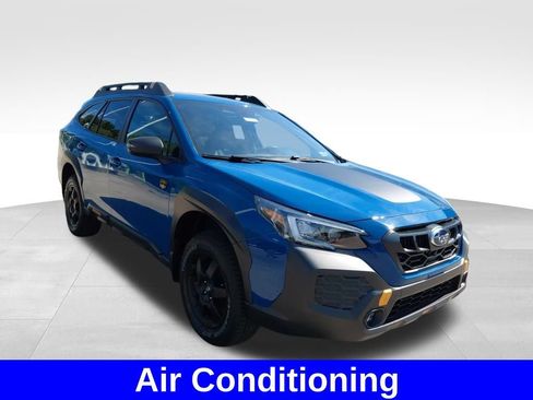 Used 2025 Subaru Outback Wilderness AWD/4WD image 5