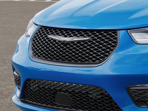 New 2026 Chrysler Pacifica Select AWD/4WD image 44