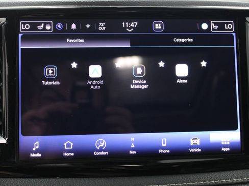 Used 2023 Chrysler Pacifica Limited FWD image 52