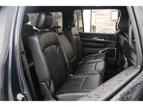 Used 2022 Jeep Wagoneer Series I image 18