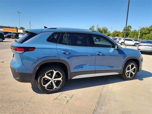 New 2025 Volkswagen Tiguan SE image 2