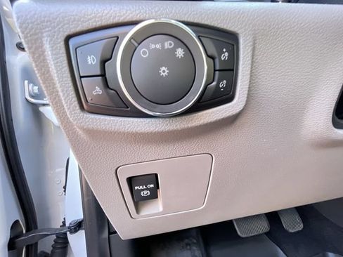Used 2018 Ford F150 XLT AWD/4WD image 22