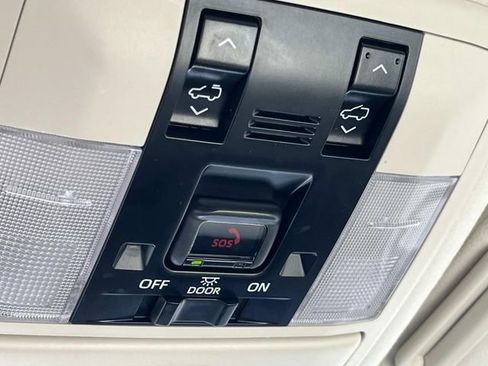 Used 2023 Lexus GX 460 Premium AWD/4WD image 46