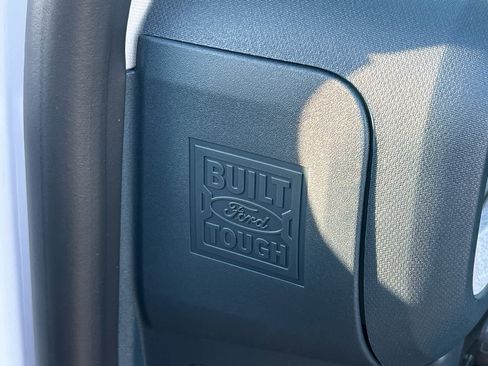 New 2025 Ford Maverick XLT w/ XLT Luxury Package image 19