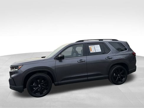 Used 2025 Honda Pilot Black Edition image 2