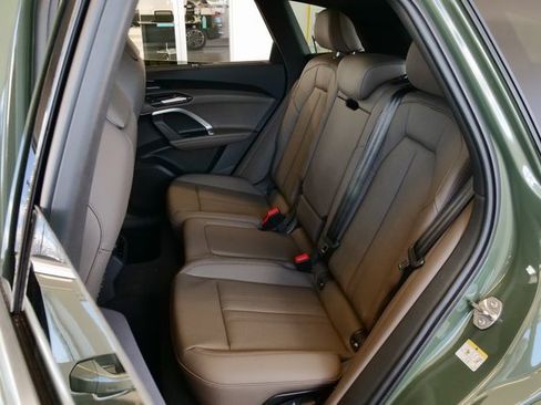 New 2025 Audi Q5 Prestige image 12