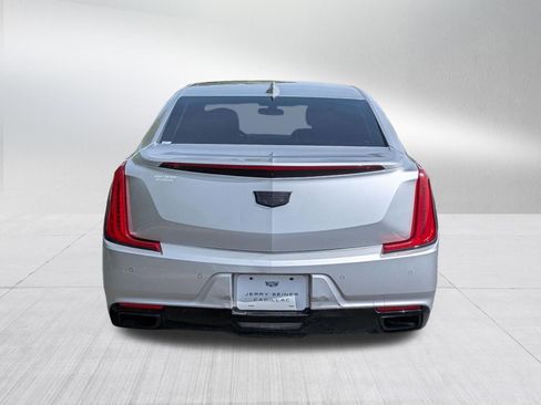 Used 2019 Cadillac XTS Luxury FWD image 4
