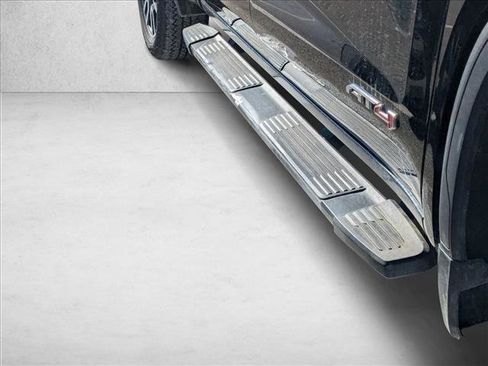 Used 2020 GMC Sierra 1500 AT4 w/ AT4 Premium Package image 8