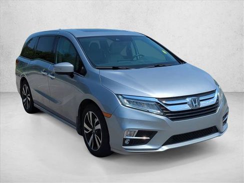 Used 2020 Honda Odyssey Elite image 3