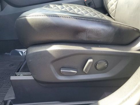 Used 2023 Ford Edge Titanium AWD/4WD image 10