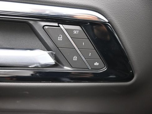 New 2026 Chevrolet Tahoe High Country AWD/4WD image 17