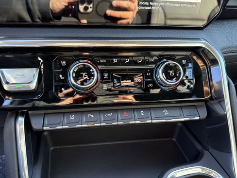 New 2026 GMC Sierra 2500 Denali w/ Denali Reserve Package image 16