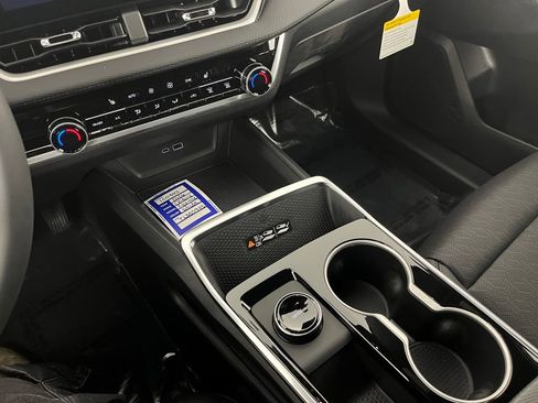 New 2026 Chevrolet Equinox LT w/ Convenience Package II image 20