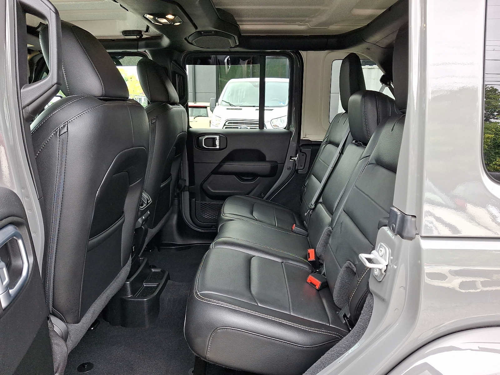 Used 2020 Jeep Wrangler Unlimited Sahara AWD/4WD image 10