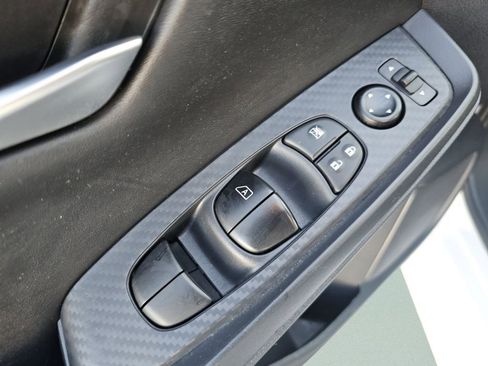 Used 2025 Nissan Sentra SV image 27