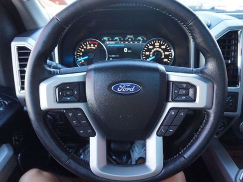 Used 2017 Ford F150 Lariat w/ Equipment Group 502A Luxury AWD/4WD image 27