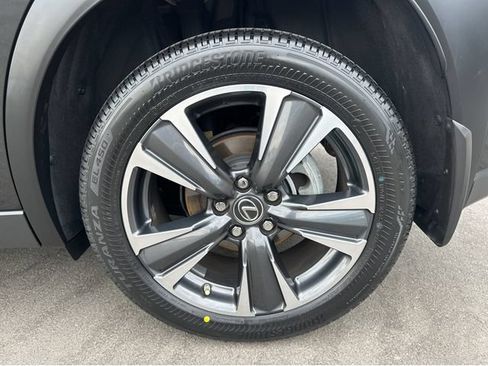 Used 2024 Lexus UX 250h FWD image 23