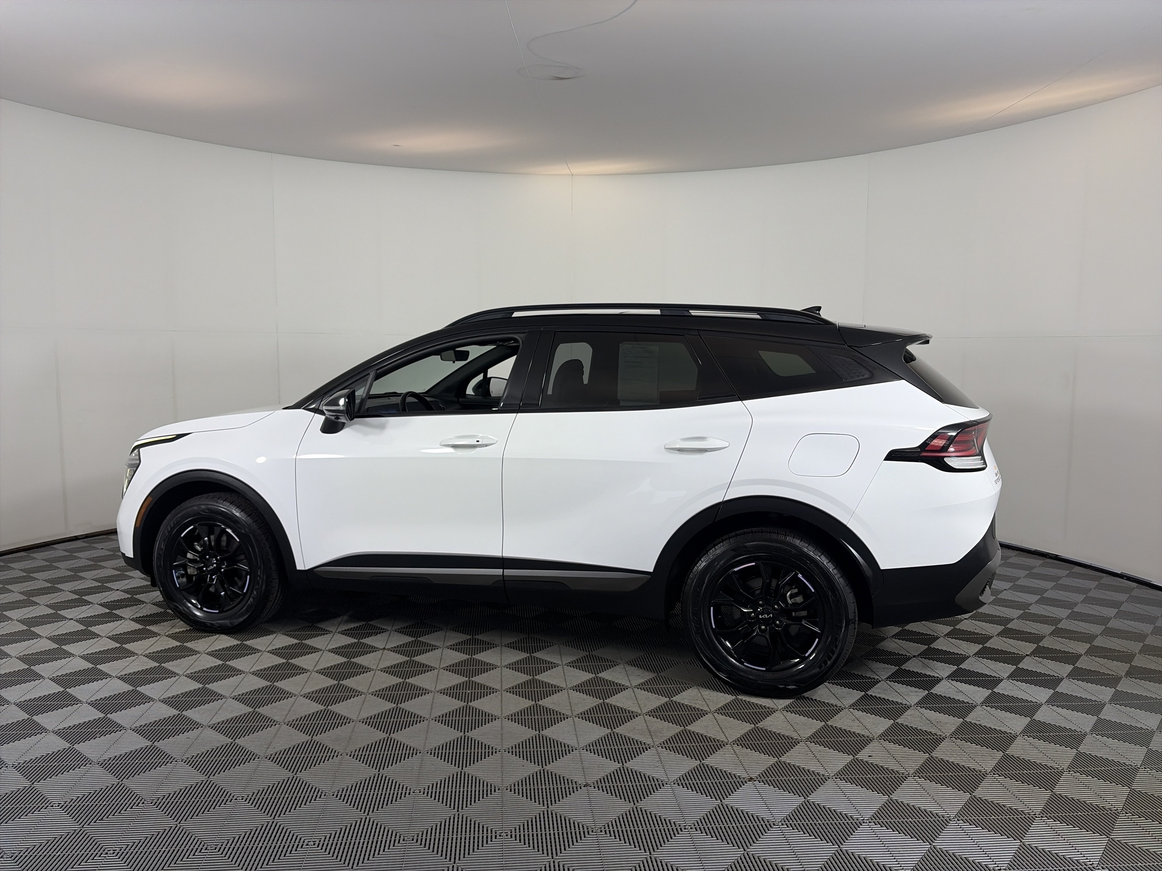 Certified 2023 Kia Sportage X-Pro Prestige AWD/4WD image 8