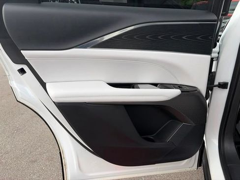 Used 2024 Cadillac Lyriq Luxury w/ LPO, Floor Liner Package AWD/4WD image 34