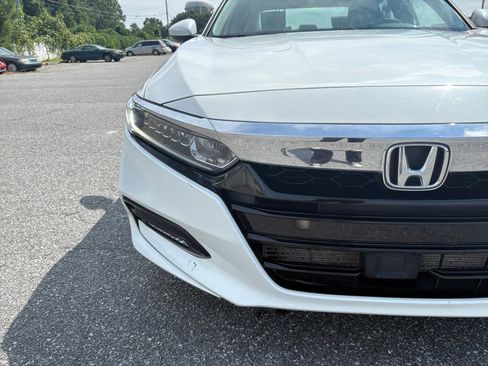 Used 2018 Honda Accord EX image 28