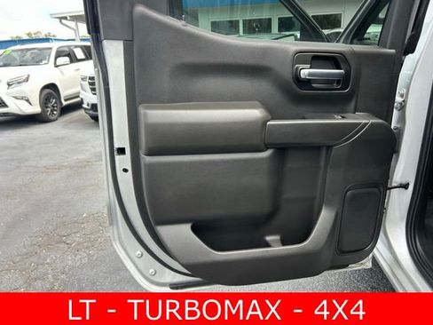 Used 2022 Chevrolet Silverado 1500 LT image 13