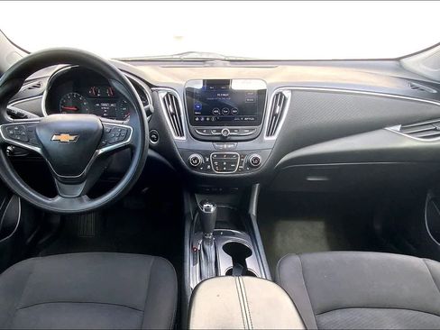 Used 2020 Chevrolet Malibu LT FWD image 10