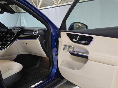 Certified 2025 Mercedes-Benz GLC 300 GLC 300 image 10