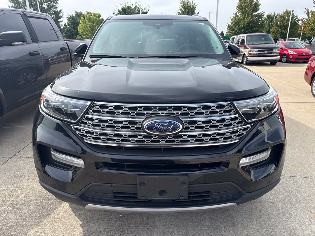 Used 2021 Ford Explorer Limited w/ Hybrid Equipment Group 310A AWD/4WD image 3