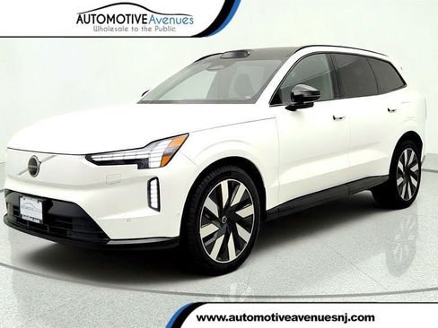 Used 2025 Volvo EX90 Ultra AWD/4WD image 1