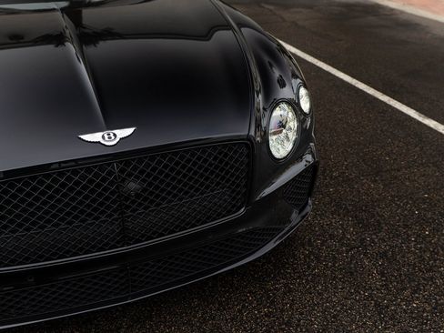 Used 2024 Bentley Continental GT image 30