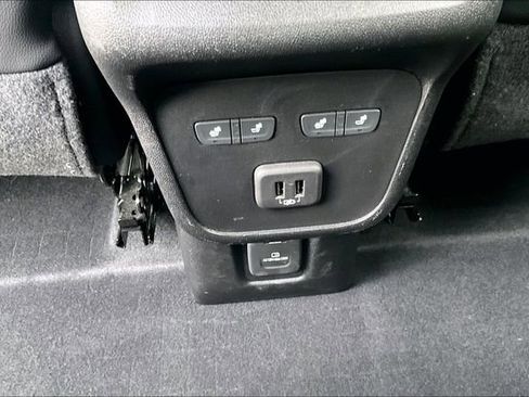 Used 2022 Chevrolet Equinox Premier image 16