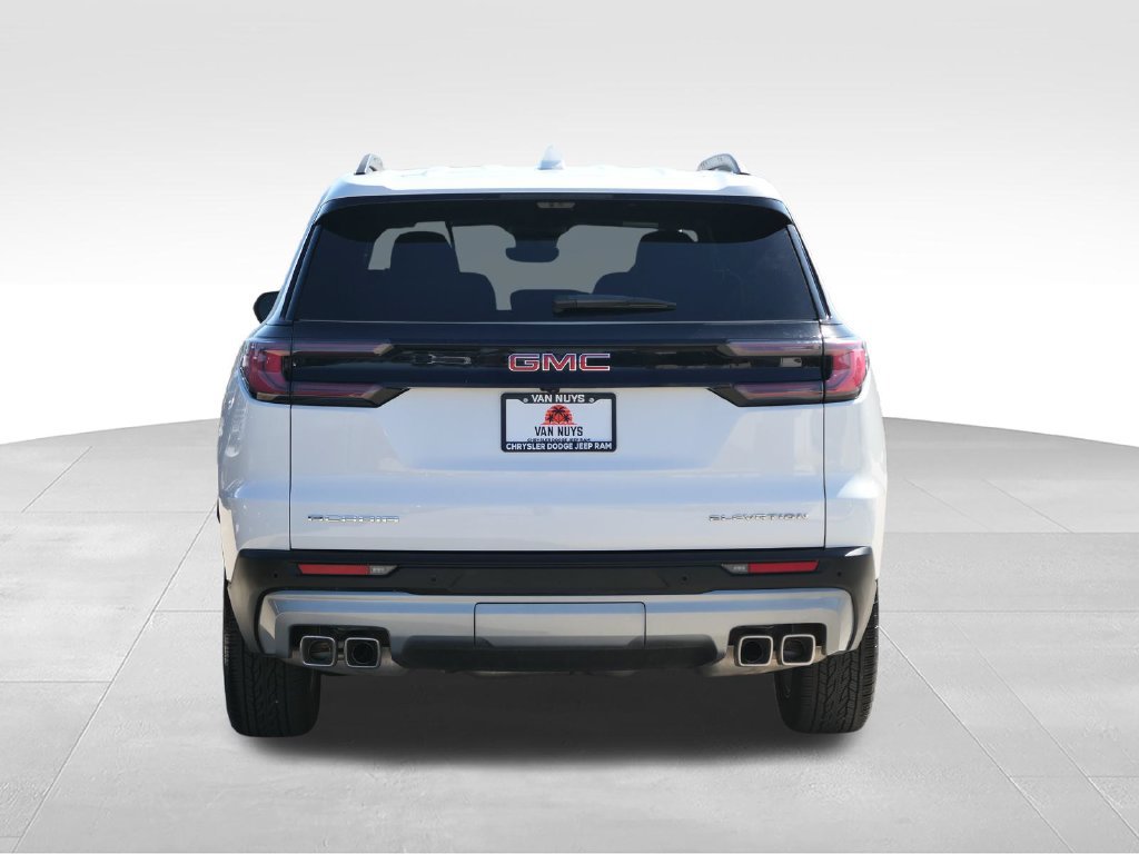 Used 2026 GMC Acadia Elevation w/ Elevation Premium Package FWD image 5