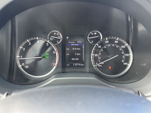 Used 2023 Lexus GX 460 Premium w/ Premium Package AWD/4WD image 17