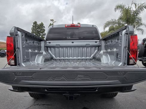 Used 2024 Chevrolet Colorado W/T w/ Technology Package image 9