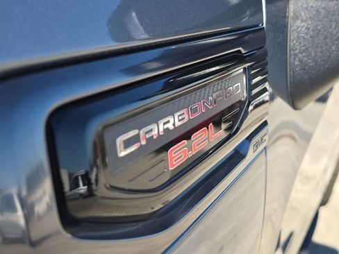 Used 2024 GMC Sierra 1500 AT4 w/ Technology Package image 9