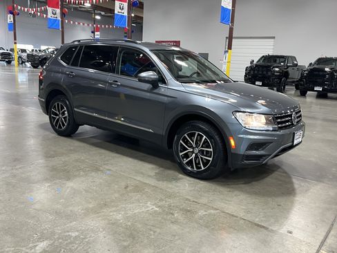 Used 2021 Volkswagen Tiguan SE AWD/4WD image 7