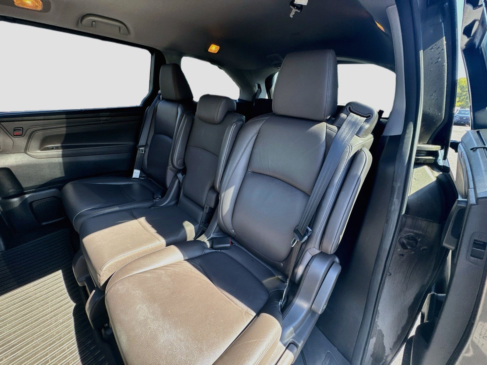 Used 2018 Honda Odyssey Touring image 25
