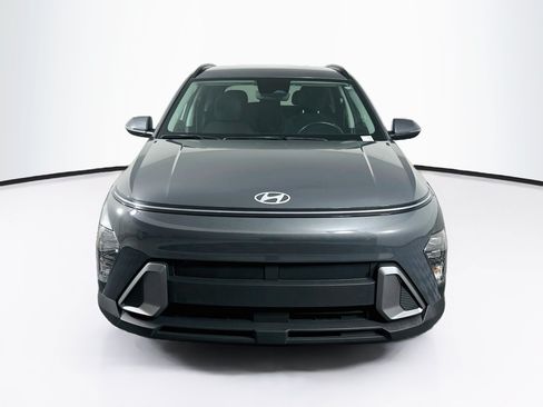 Used 2024 Hyundai Kona SEL FWD image 2