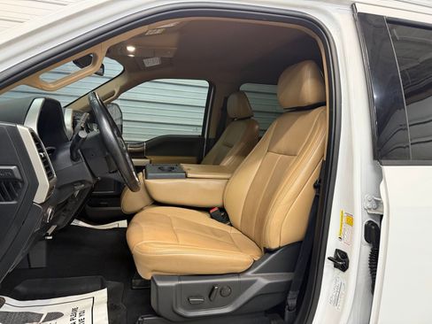 Used 2022 Ford F350 Lariat w/ Chrome Package image 7