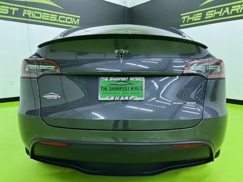 Used 2022 Tesla Model Y Long Range AWD/4WD image 7